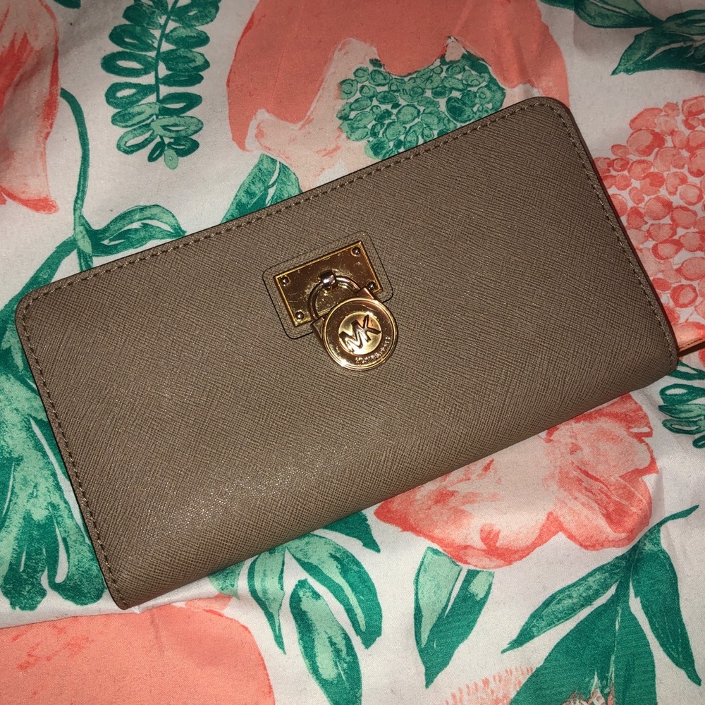 RESERVED FOR PENNY michael kors hamilton wallet